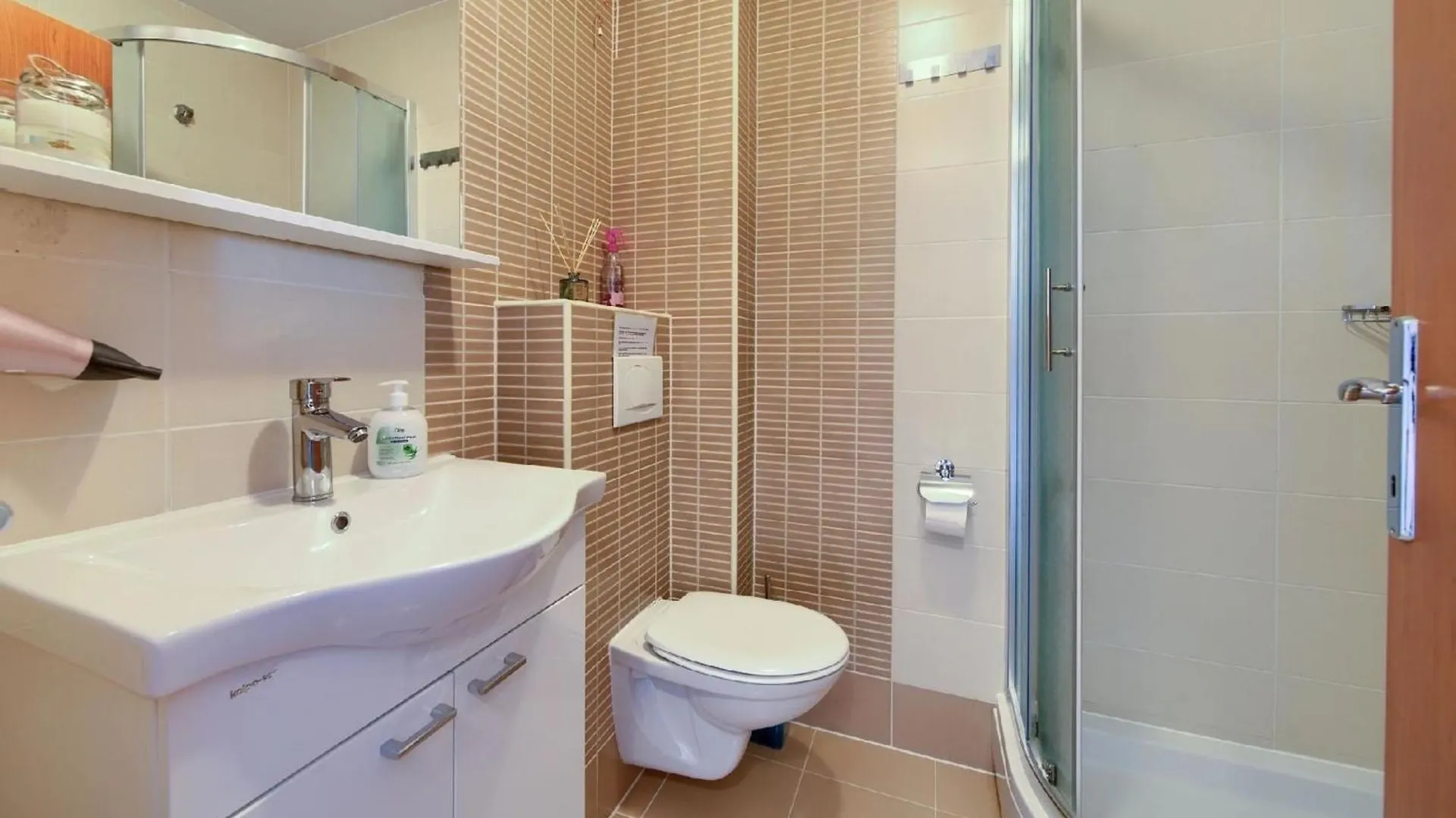 Appartement Mit Terrasse Silo